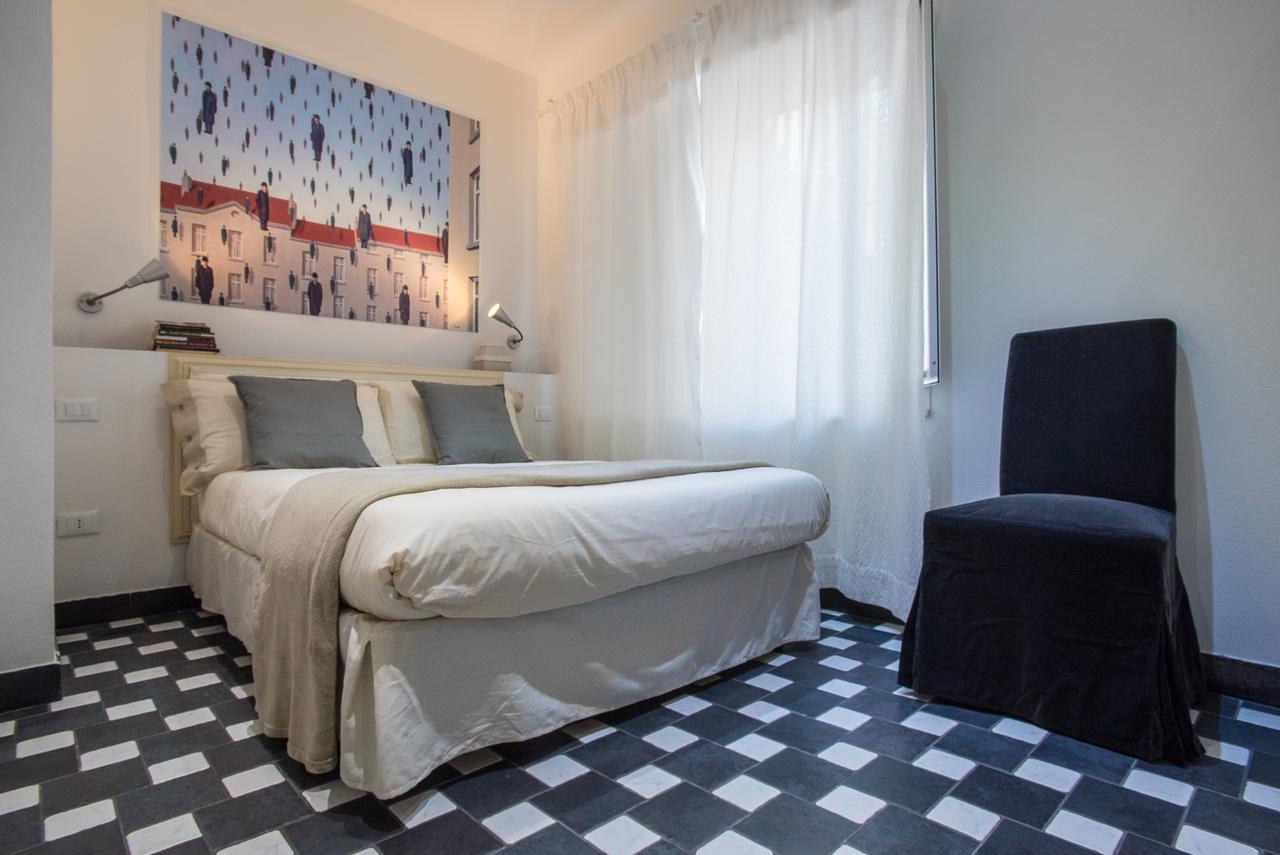 Suite D'Art Cagliari Luaran gambar